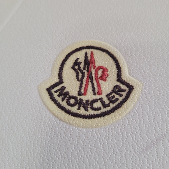 Moncler White Magnetic Gift Box Embossed Logo Decorative Storage Empty Accessory - Picture 5 of 11